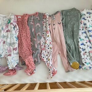 NEW Bundle of 0-3m Footie Onesies (Carter’s, Gerber)